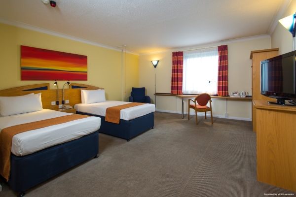 Holiday Inn Express LONDON - LUTON AIRPORT